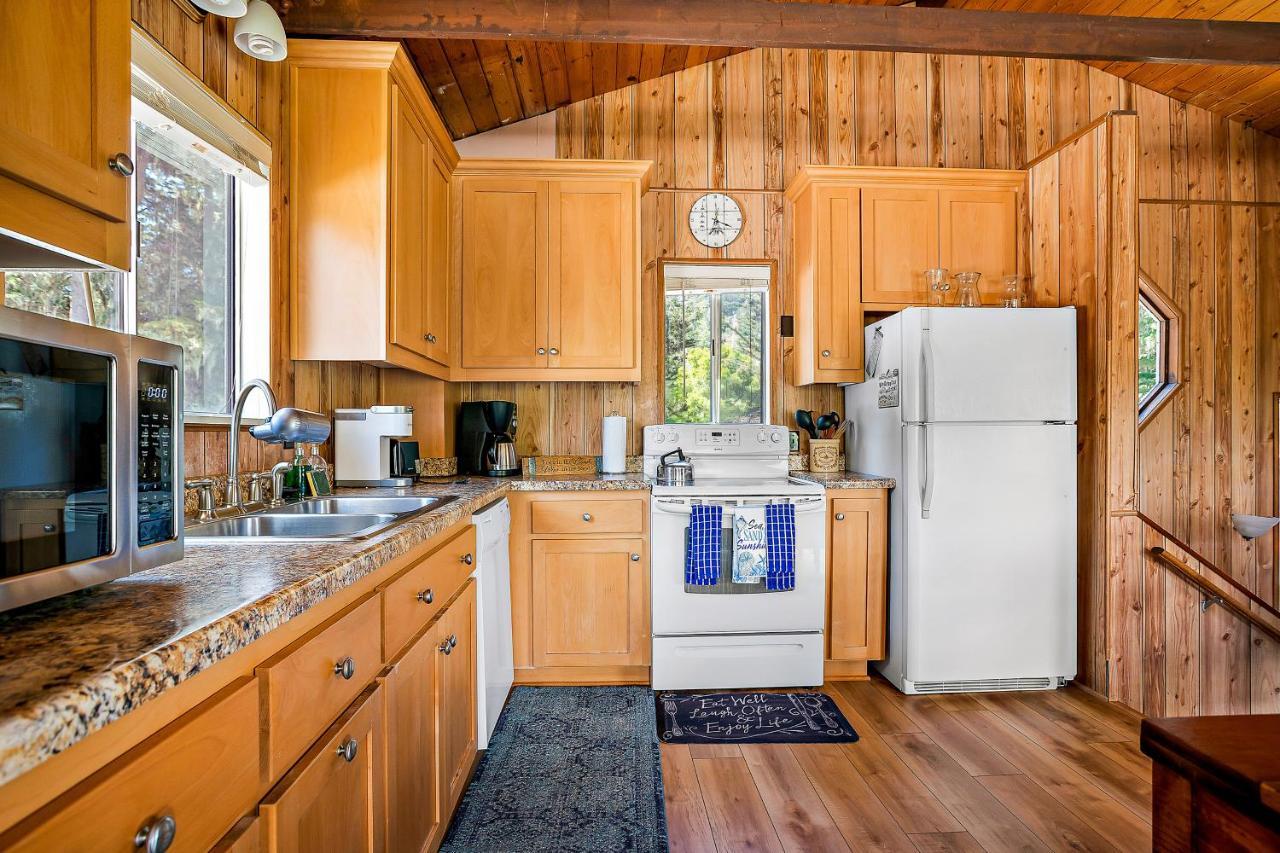 Cambria Escape Villa Exterior photo